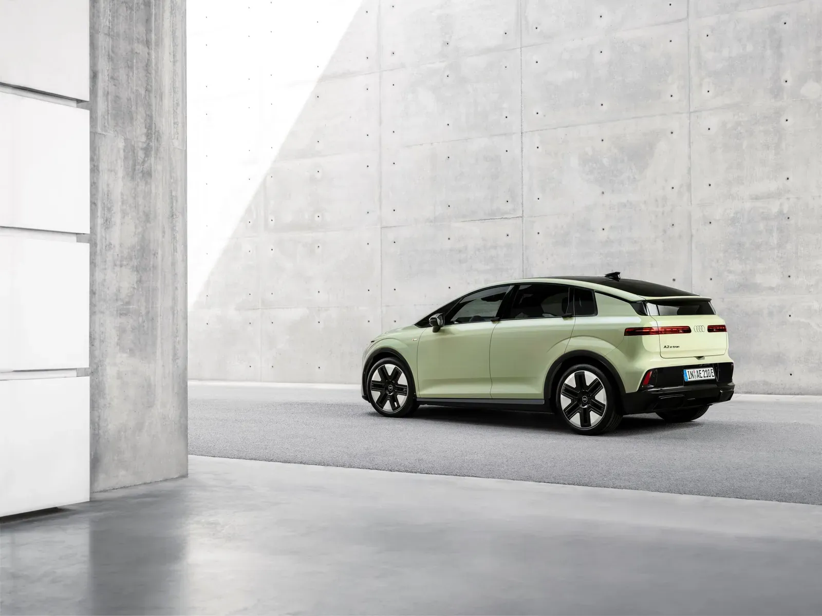 Audi A2 e-tron in der Seitenansicht