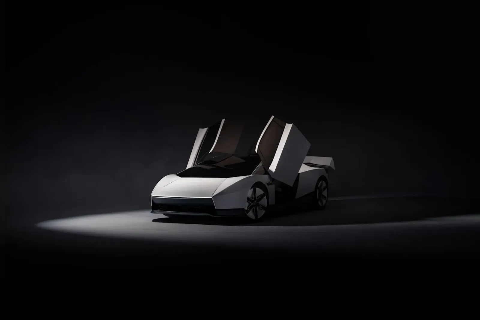 Tesla Roadster mit geöffneten Flügeltüren
